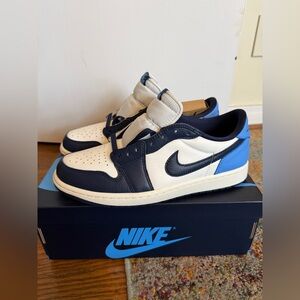 Jordan 1 Low OG- Obsidian UNC